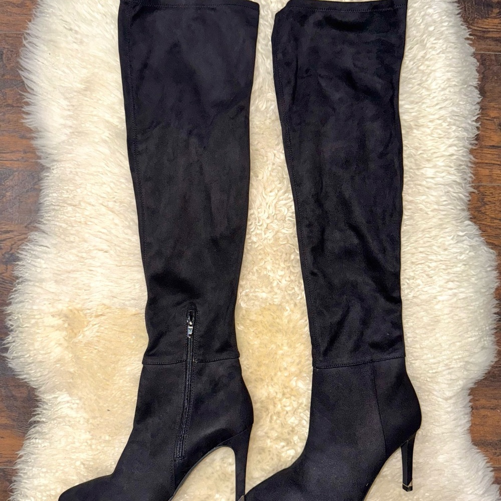 Elegant Black Over the Knee suede Boots